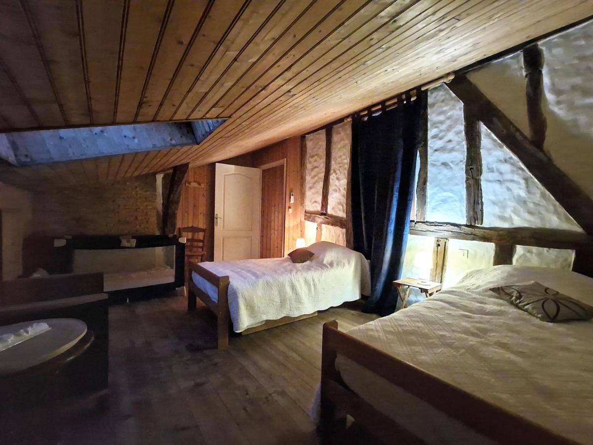 Gites Elusate Оза Экстерьер фото